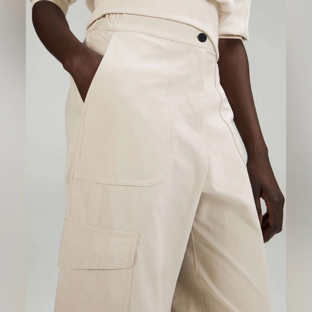Lululemon Light Utilitech Cargo Pocket High-Rise Pant Natural Ivory
